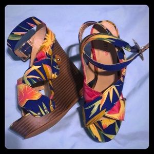 Tropical wedges